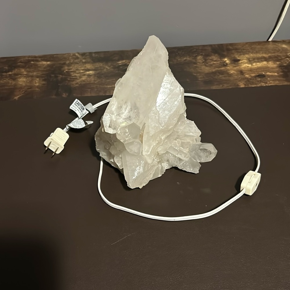 Vintage stunning white Quartz lamp light